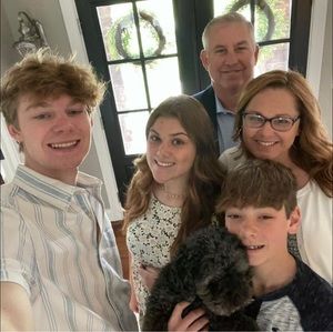 Meet your Posher, Farrah